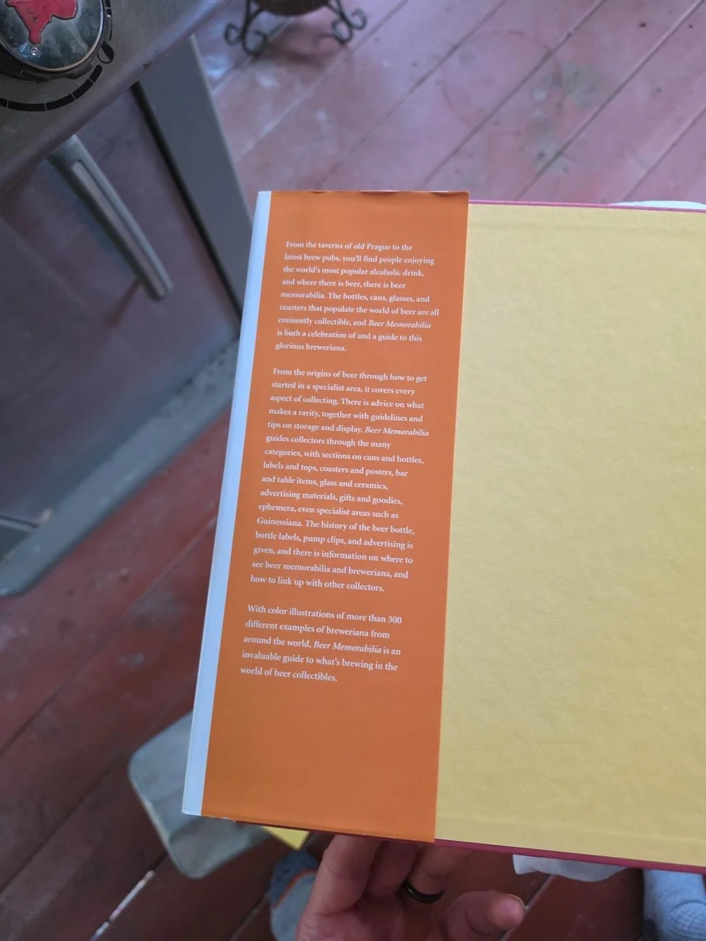 Beer Memorabilia Hardcover For Collectors
